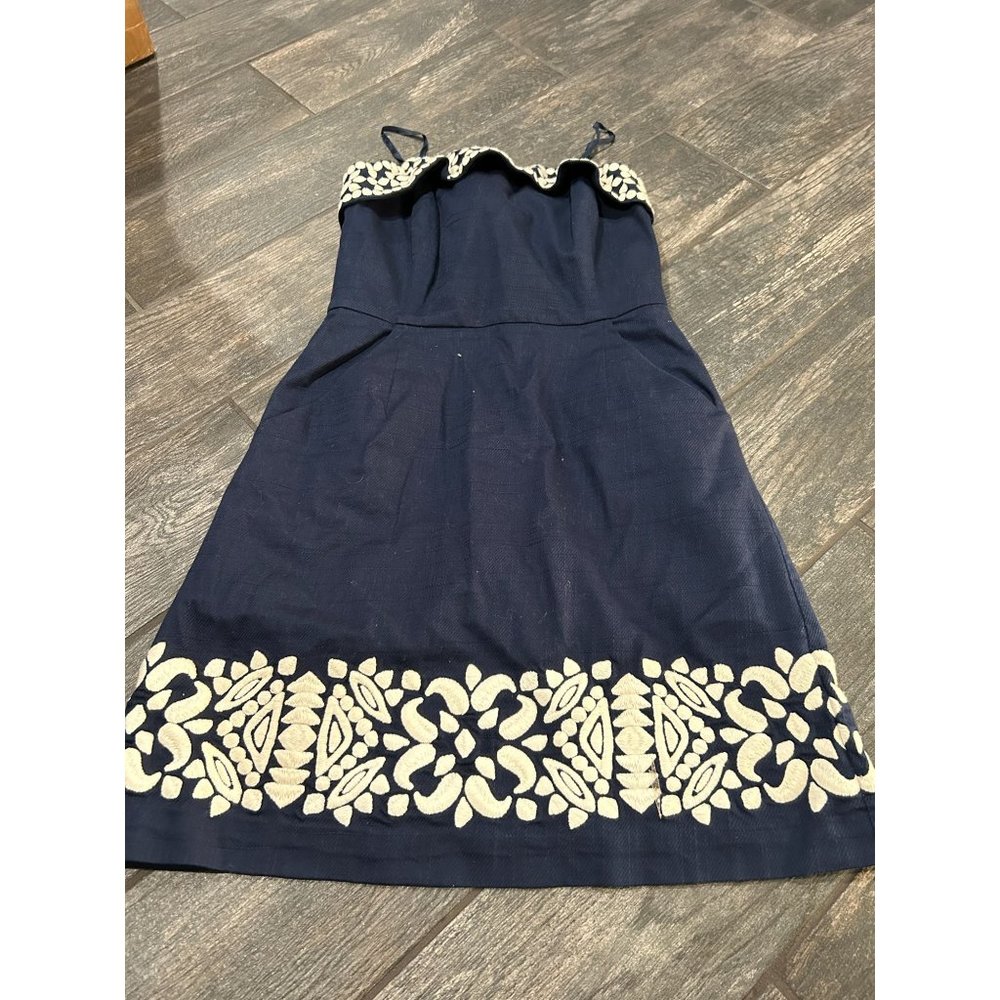 GENTLY USED VINEYARD VINES STRAPLESS DRESS
